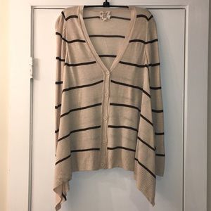 HIPPIE ROSE Lightweight V-Neck Sweater